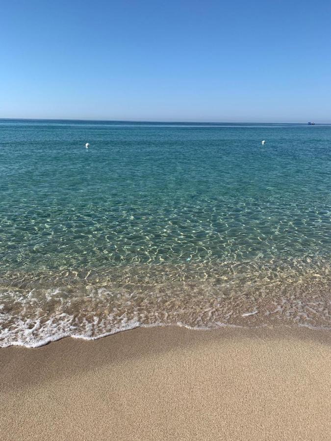 A Due Passi dal Mare Apartment Torre Lapillo Bagian luar foto